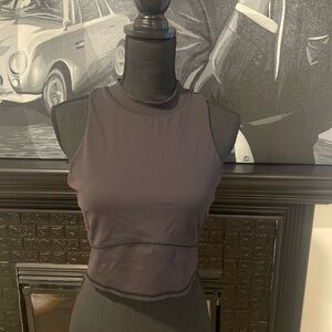 Lululemon cropped tank with built in bra